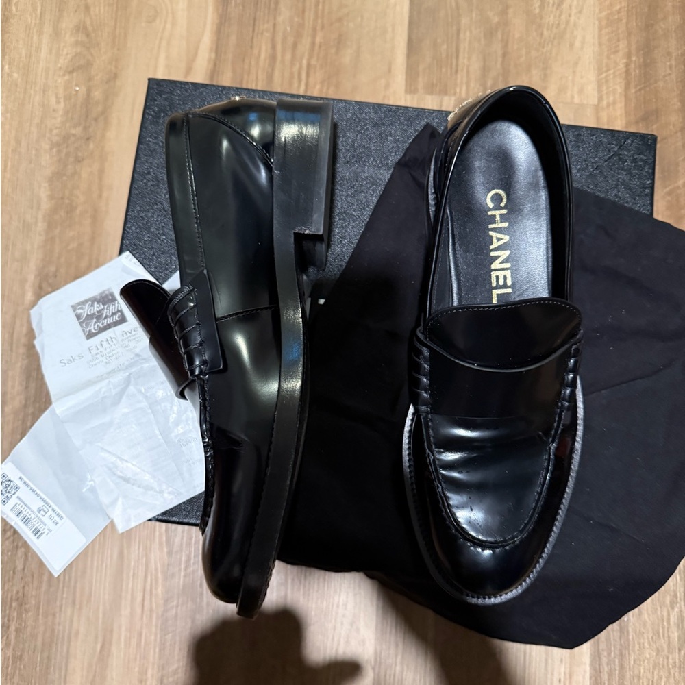 CHANEL Black Patent Leather Loafers - Picture 3 of 4